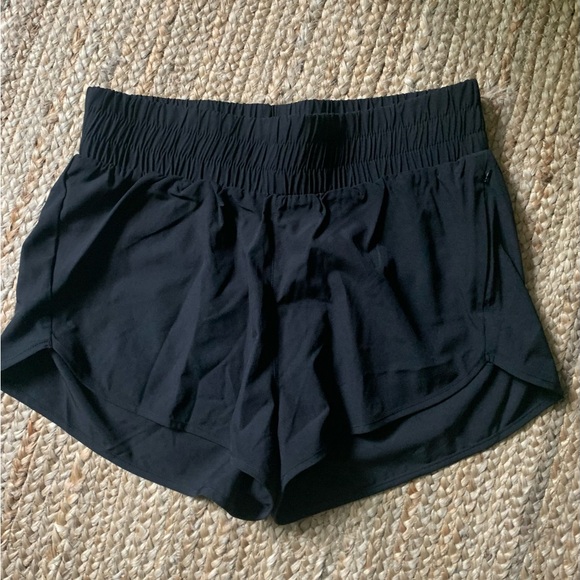 EUC Move Theology Black womens shorts Sz XL elasticated waist - Picture 3 of 7